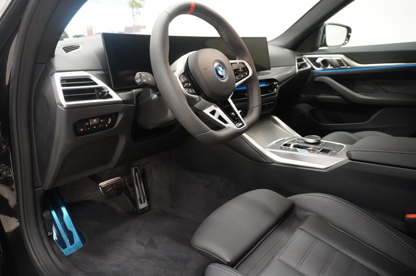 Bild 2 av BMW i4 M60 xDrive Gran Coupé M Sport Pro Fully Charged Ed Drag DA Pro HiFi