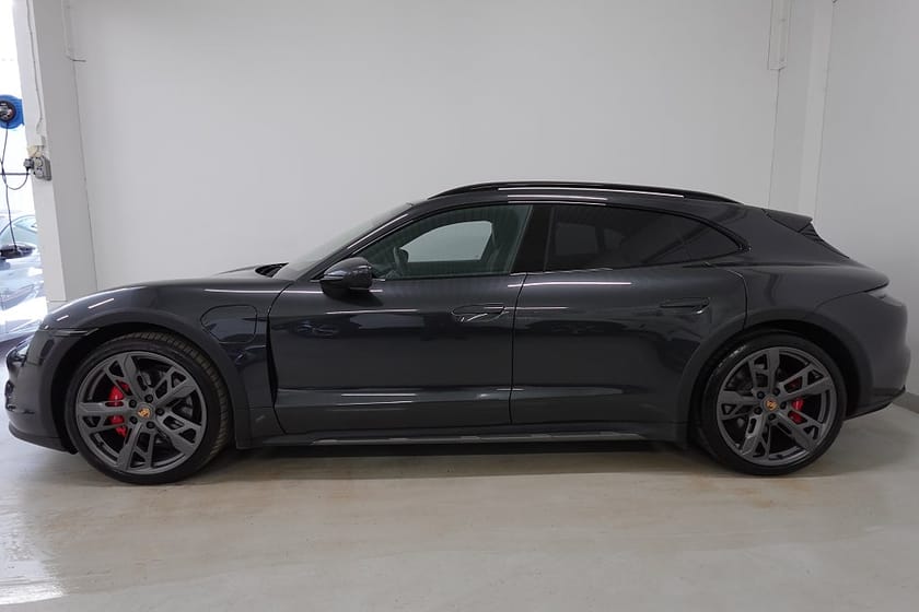 Bild 4 av Porsche Taycan 4S Cross Turismo PDLS+ Pano Ambient BOSE HuD Night Vis