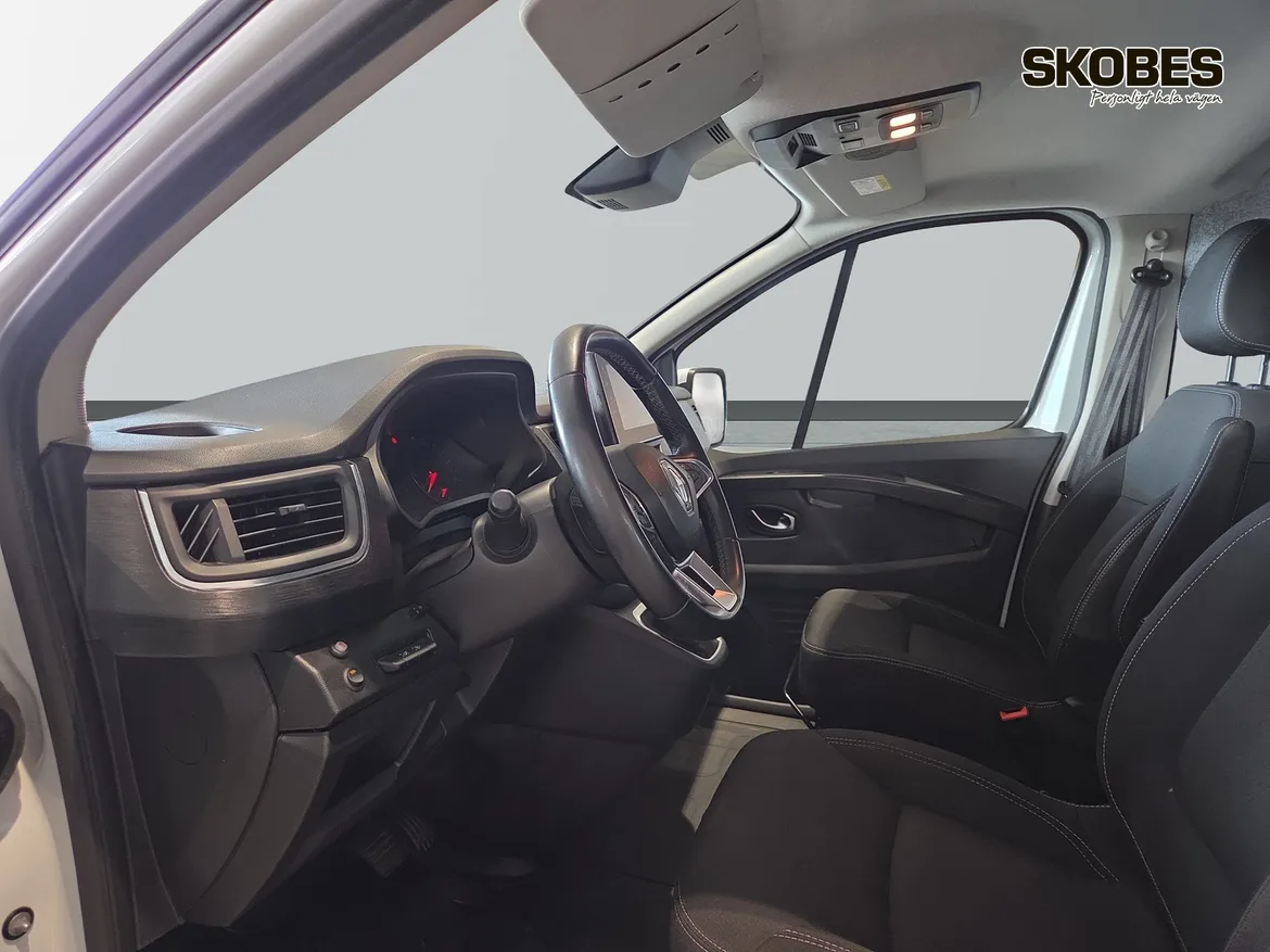 Renault Trafic Skåpbil