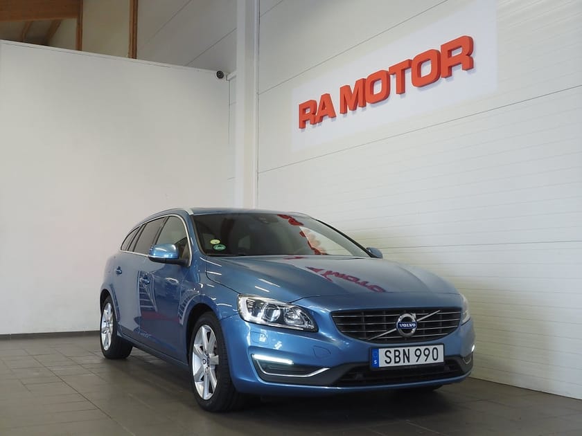 Bild 1 av Volvo V60 D4 Geartronic Summum Business Edt Pro Taklucka Drag GPS