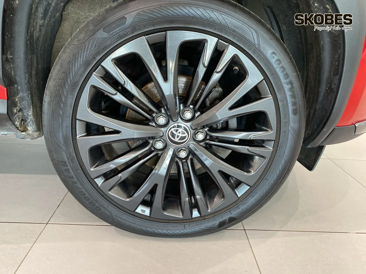 Toyota Yaris Cross Hybrid AWD-i