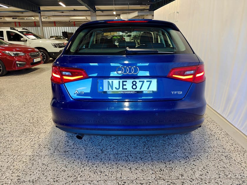 Bild 4 av Audi A3 Sportback 1.2 TFSI, 110hk Attraction, V-Hjul, M-Värmare