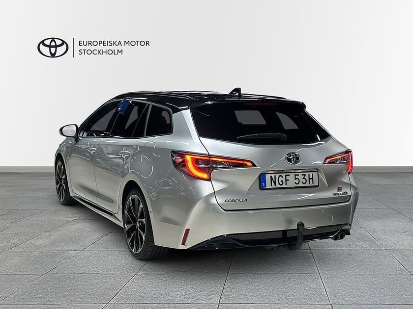Bild 2 av Toyota Corolla Touring Sports Hybrid 2.0 HSD TS GR Sport Plus BI-Tone/ V-Hjul / Drag