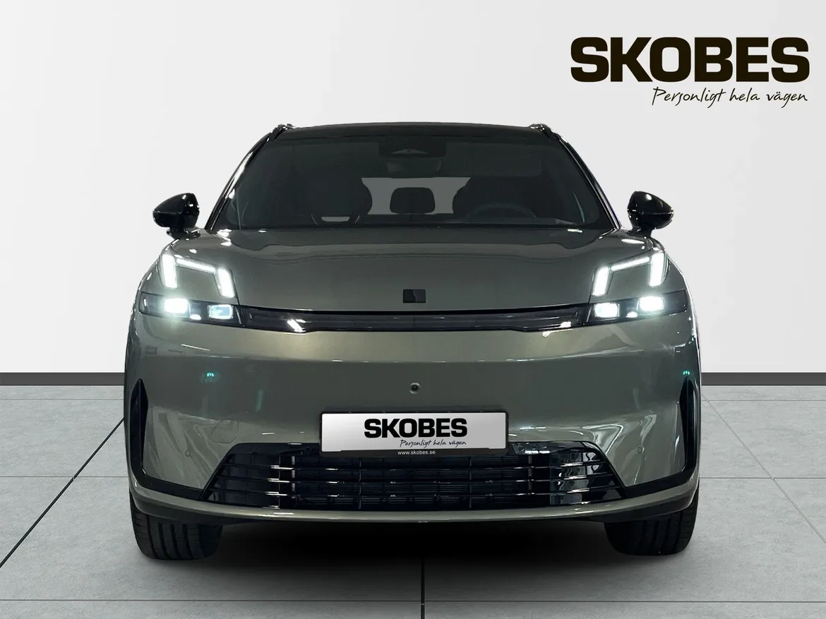 Lynk & Co 08 PHEV