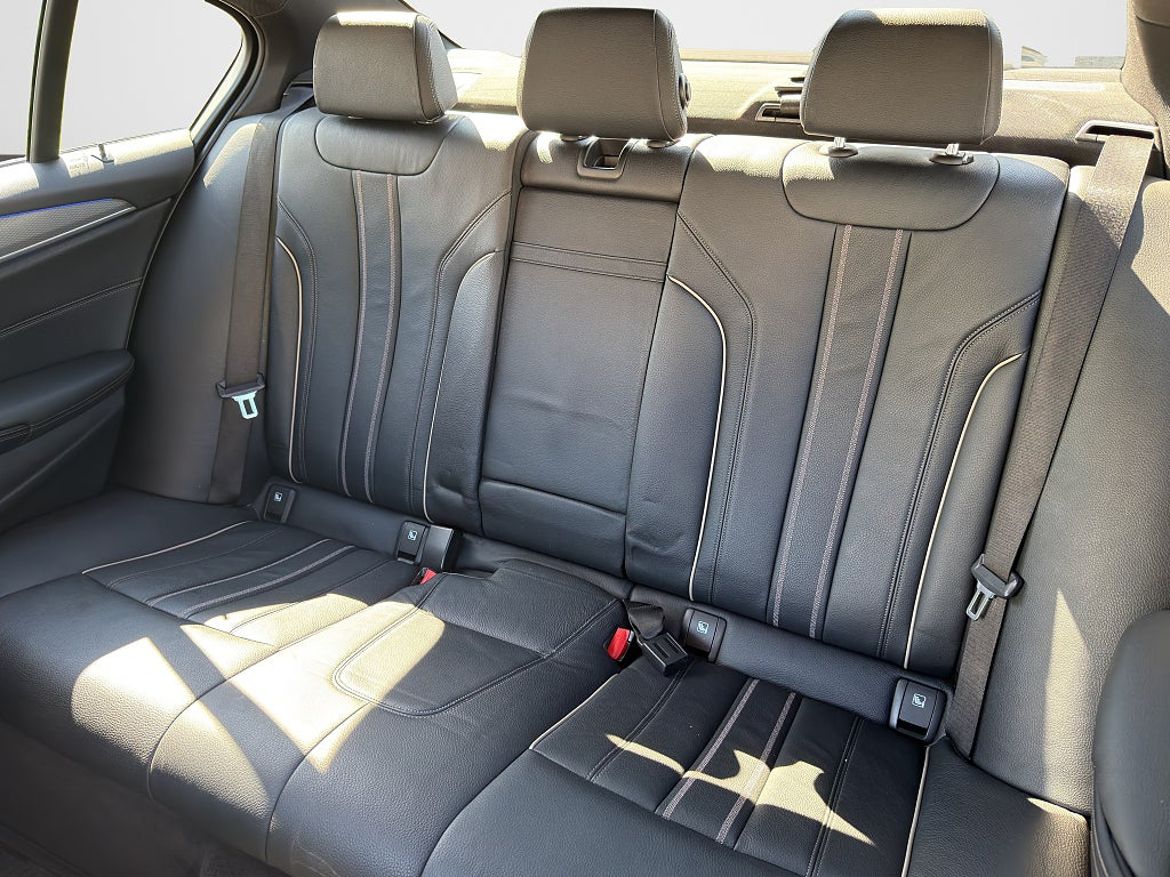 BMW 520d xDrive Sedan, bild 13 av 17