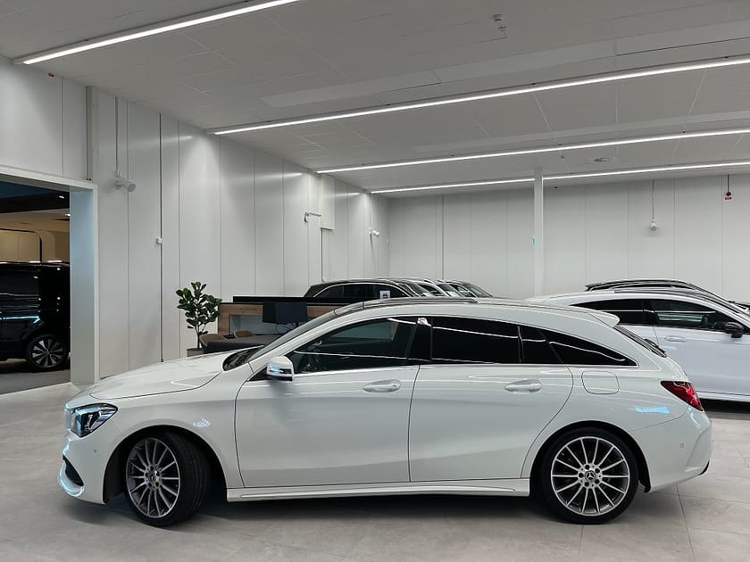 Bild 2 av Mercedes-Benz CLA 250 4MATIC Shooting Brake 7G-DCT AMG Line TAKLUCKA DRAG