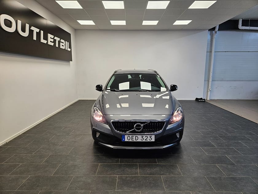 Bild 4 av Volvo V40 Cross Country T3 152hk Geartronic Kinetic Värmare PDC