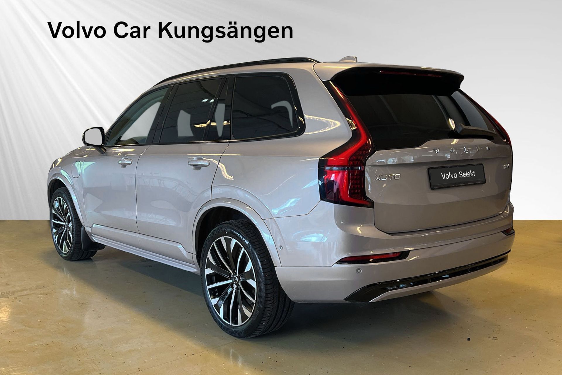 Volvo XC90 T8 Ultra Dark 21" 2026, photo 4/10