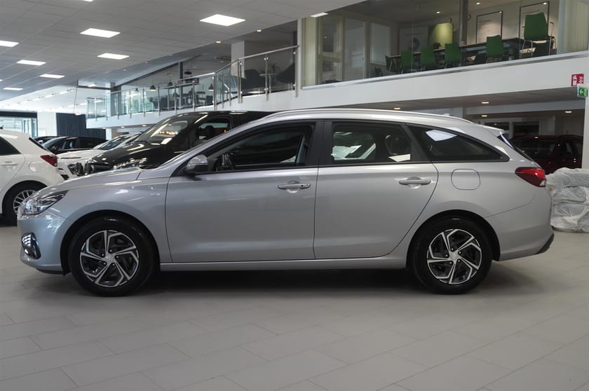 Bild 3 av Hyundai i30 Kombi 1.5 T-GDi 160hk Drag MHEV