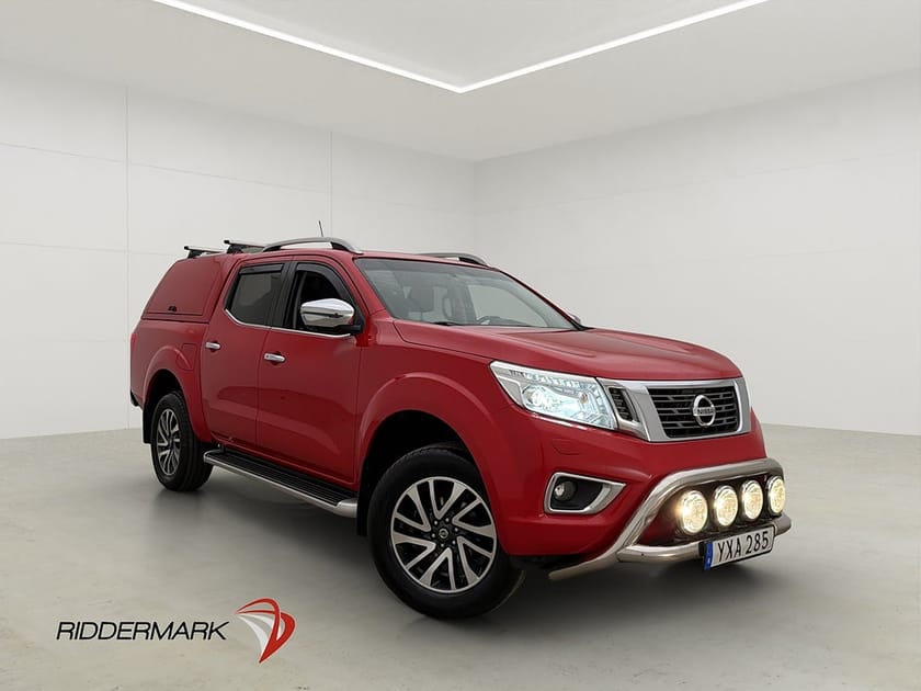 Bild 1 av Nissan Navara Dubbelhytt Tekna 2.3dCi 4WD Dragkrok Skinn 360° Diff Kåpa