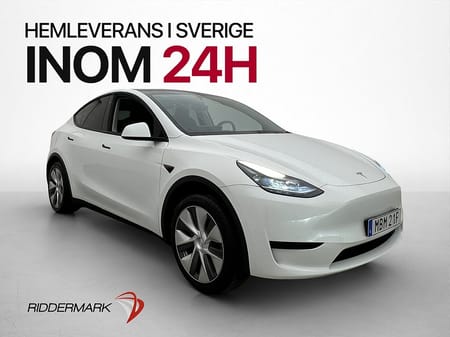 Tesla Model Y Standard Range RWD Värmepump Pano Drag Autopilot