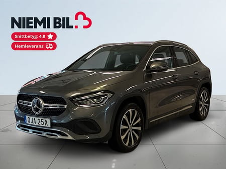 Mercedes-Benz GLA 200 d Progressive Line Aut Mvärm Bkamera Widescreen S&V
