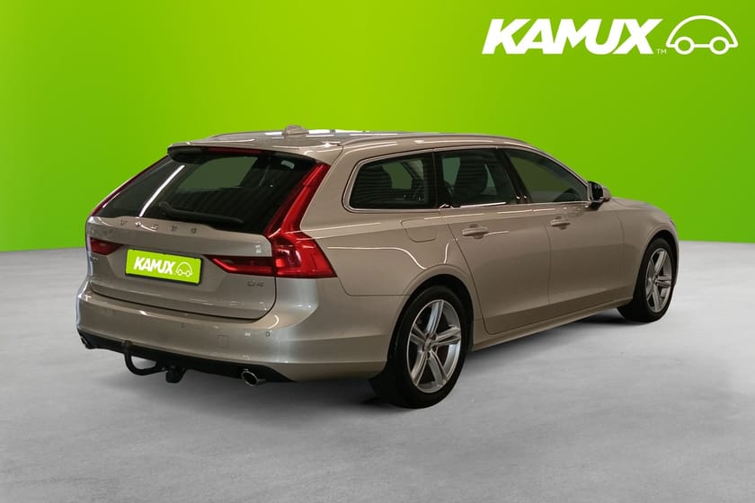 Bild 4 av Volvo V90 D4 Momentum  Kamera Värmare Navi 190hk