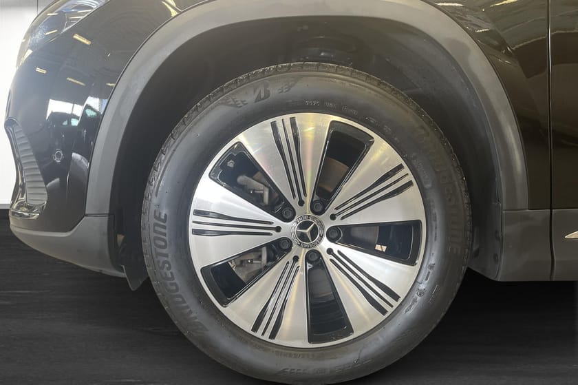 Bild 5 av Mercedes-Benz EQA 300 4MATIC