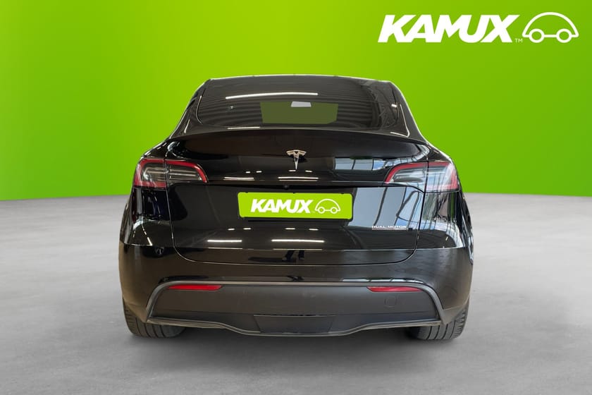 Bild 5 av Tesla Model Y Performance 534 hk  Drag Navi 360° Skinn