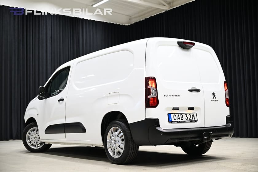 Bild 4 av Peugeot Partner Utökad Last 102HK L2 V-Inredd|Drag|Värmare|Backkamera|Nyservad|Moms