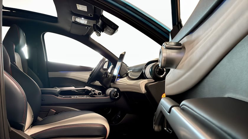 Bild 3 av BYD Atto 3 Extended Range CXOMFORT Pano 360 kamera 3,95% Räntekampanj