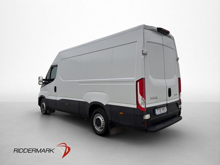 Bild 5 av Iveco Daily 35-140 Van 35 L3H2 2.3JTD FLYTTBIL Värmare 3-Sits Moms