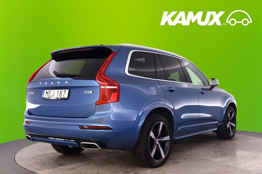 Bild 4 av Volvo XC90 D5 AWD 225hk R-Design 7-Sits 360 Luftfjäd B&W Pano HuD Drag Värmare
