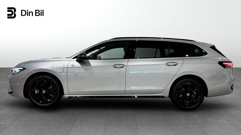 Bild 2 av Volkswagen Passat Variant eHybrid R-Line 272 DSG SWE Edition