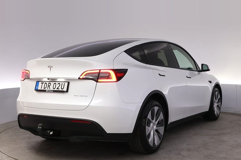 Bild 5 av Tesla Model Y Long Range AWD Autopilot Pano Drag