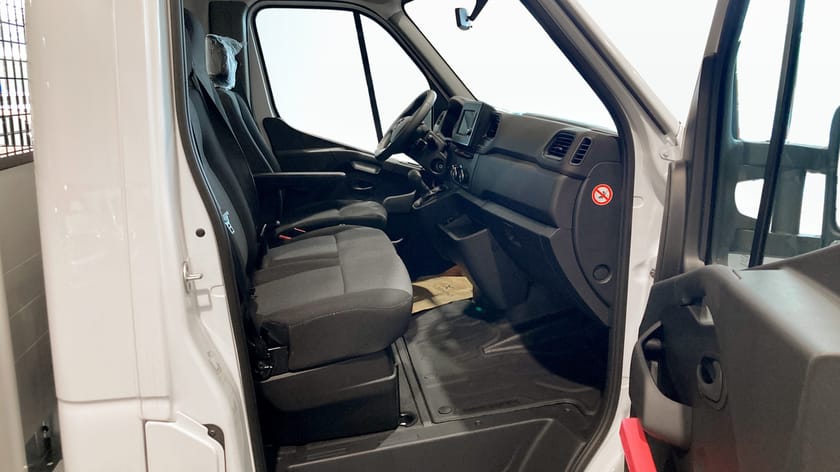 Bild 3 av Renault Master Z.E. E-TECH ELECTRIC 52 CHASSI L3 3,5T 52KWH