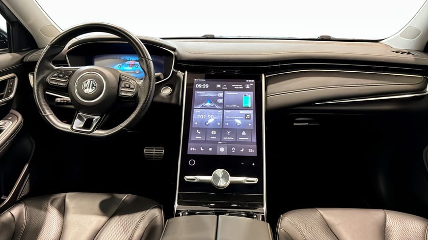 Bild 4 av MG Marvel R LUXURY