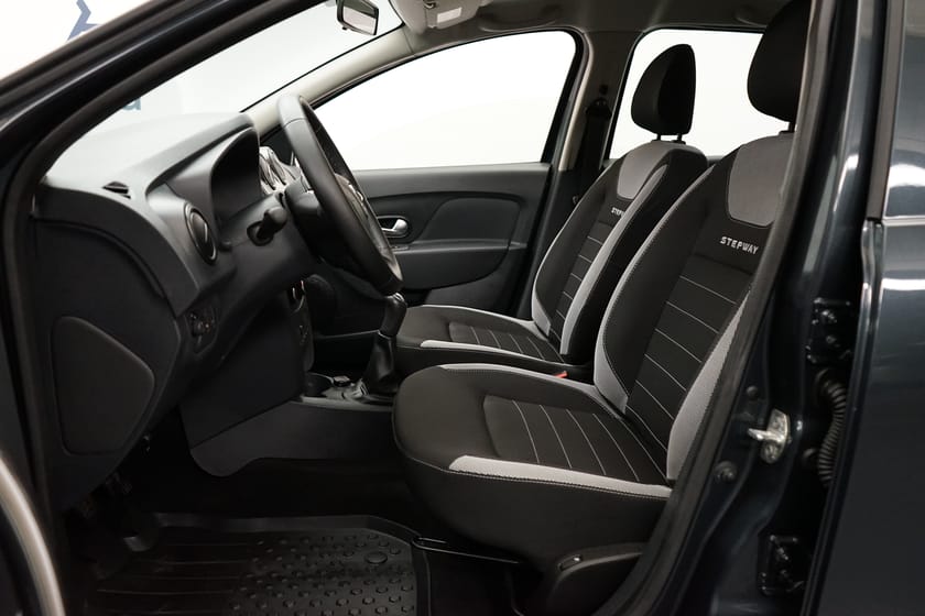 Bild 5 av Dacia Sandero Stepway PhII TCe 90 Essential II
