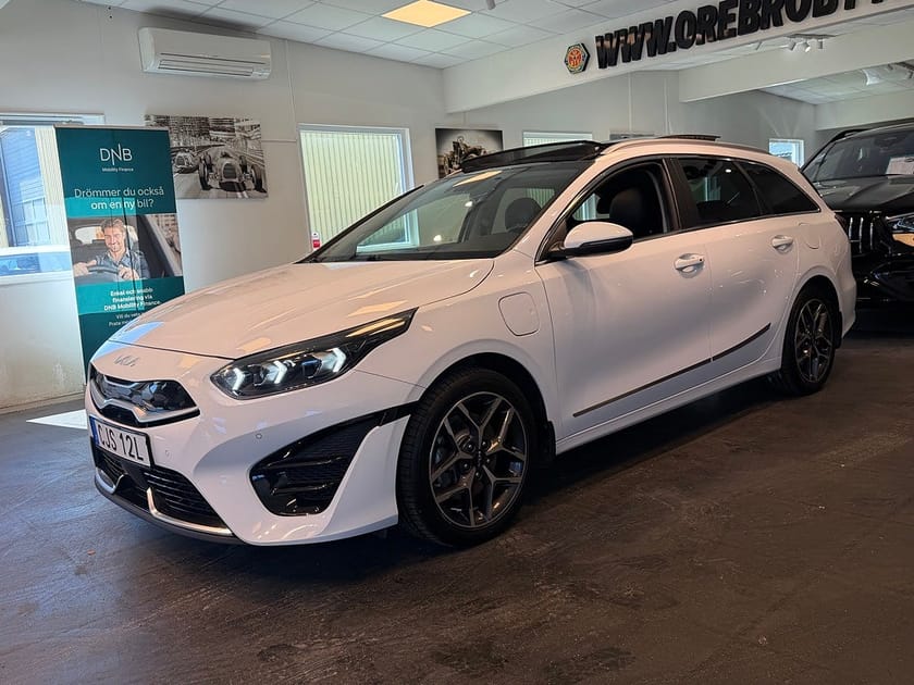 Bild 2 av Kia Ceed Sportswagon Plug-in Hybrid DCT Advance Plus Drag SE UTR