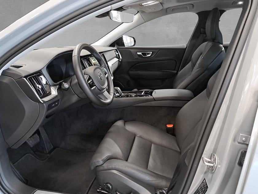 Bild 3 av Volvo V60 Recharge T6 II Plus Dark