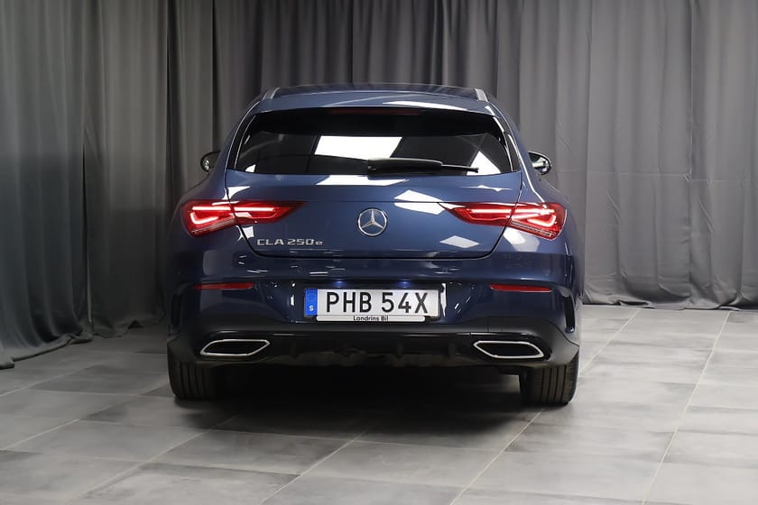 Bild 4 av Mercedes-Benz CLA 250 e Shooting Brake AMG Advanced Plus Pano Drag Night