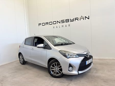 Toyota Yaris 5-dörrar 1.33 Dual VVT-i B-kamera Årsskatt 426kr