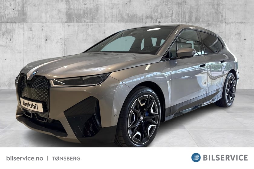 Bilde 1 av BMW iX xDrive50 FullyC H&K/Pano/Laser/360°/Krok/Softclose/22"