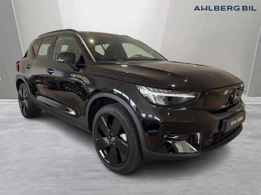 Bild 1 av Volvo EX40 Single Motor Extended Range 🟣 M R Plus Black Edt, Klimatpaket, Dragkrok Halvautomatisk, Parkeringskamera 360, Baklucka Elmanövrerad, Google Maps