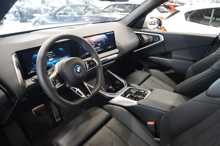 Bild 3 av BMW X3 30e xDrive M-Sport Backkamera Elstol Adaptiv F Drag