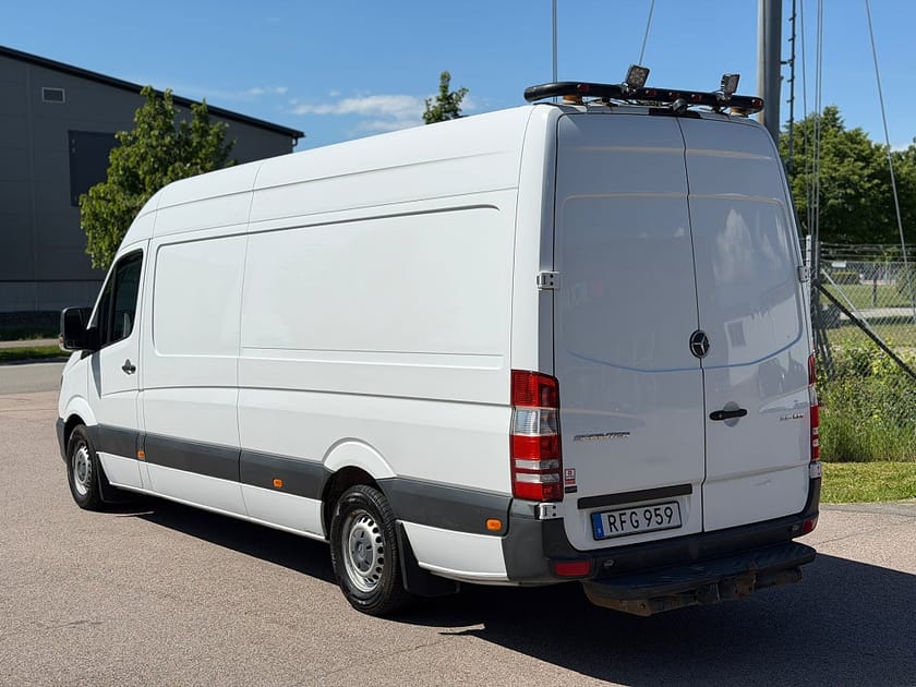 Bild 4 av Mercedes-Benz Sprinter 316 BlueTEC Skåpbil 2.2 B-Kamera 3-Sits Dragkrok