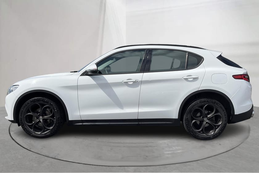 Bild 2 av Alfa Romeo Stelvio 2.2 D AWD (210hk)