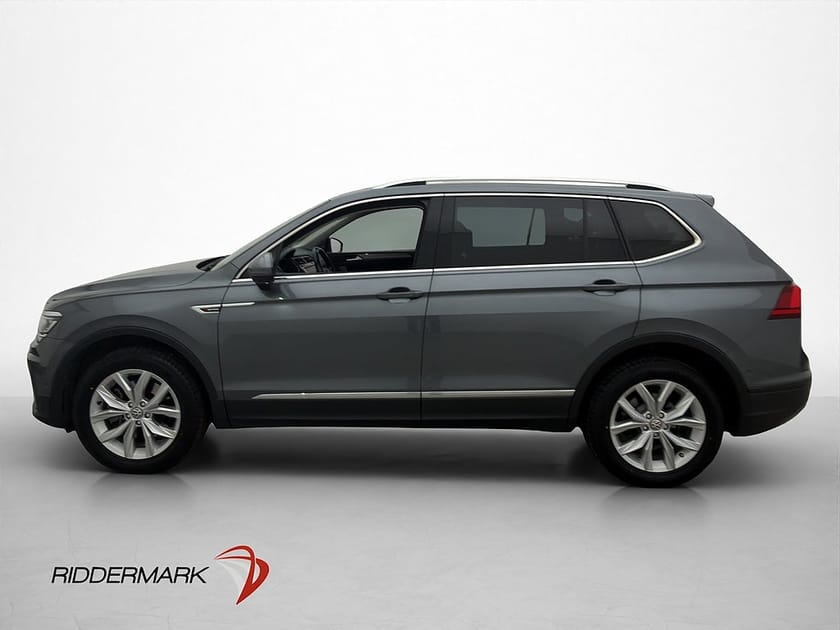 Bild 4 av Volkswagen Tiguan Allspace 7-sätes 2.0 TSI 4M 7-Sits Cockpit Pano