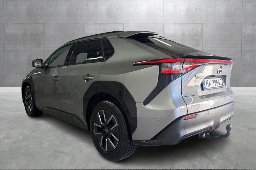 Bilde 2 av Toyota bZ4X Executive I AWD I H-feste