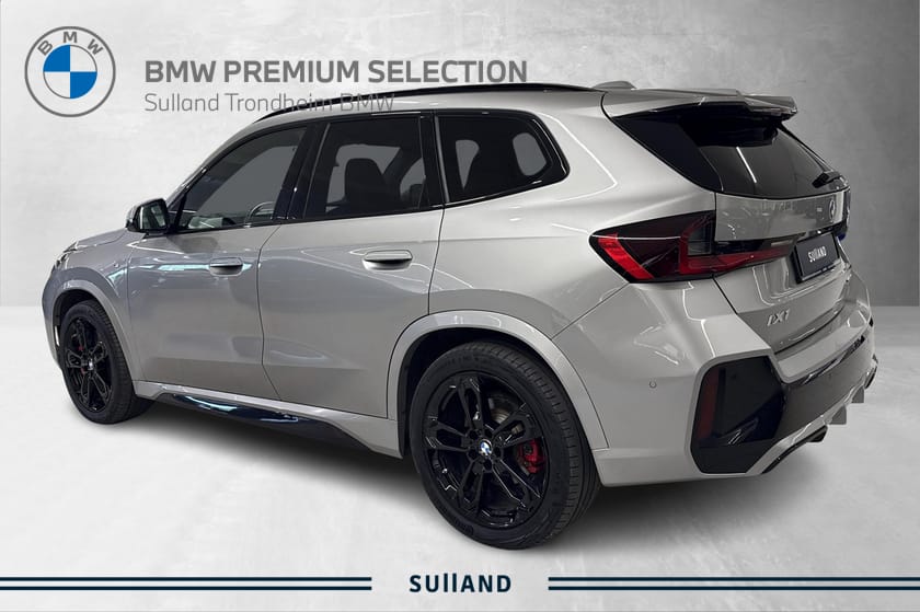 Bilde 3 av BMW iX1 xDrive30 M-sport pro / Adaptiv M-Chassi / Harman / HUD