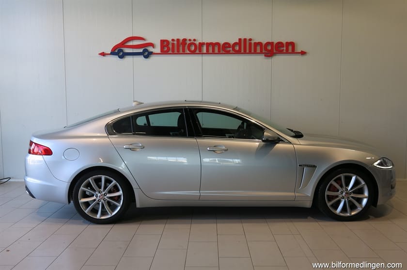 Bild 2 av Jaguar XF 3.0 V6 S/C AWD 340hk Navi Skinn Sv-såld