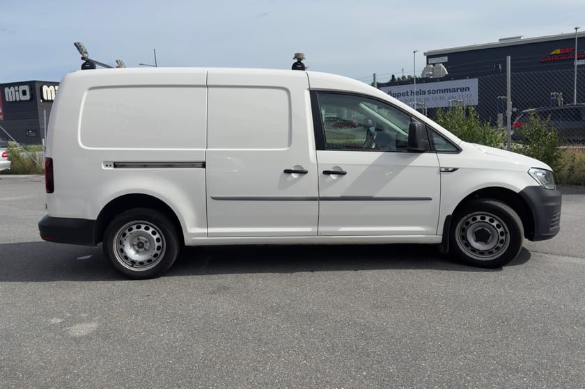 Bild 4 av Volkswagen Caddy Maxi Van 2.0 TDI BMT 4M DRAG VÄRMARE VERKSTADSSKÅP MOMSBIL