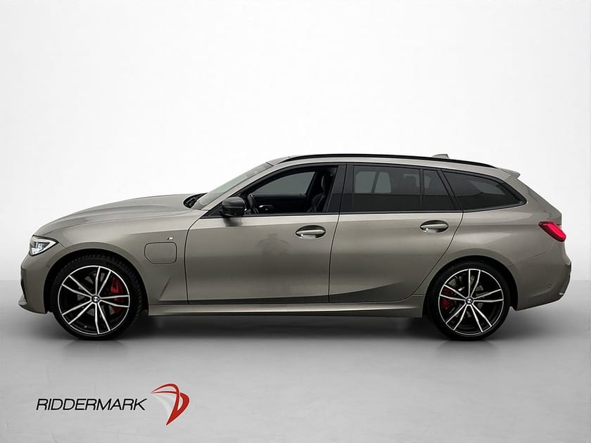 Bild 4 av BMW 330e xDrive Touring 330 Innovation Cockpit Pano H/K HuD 360° Skinn