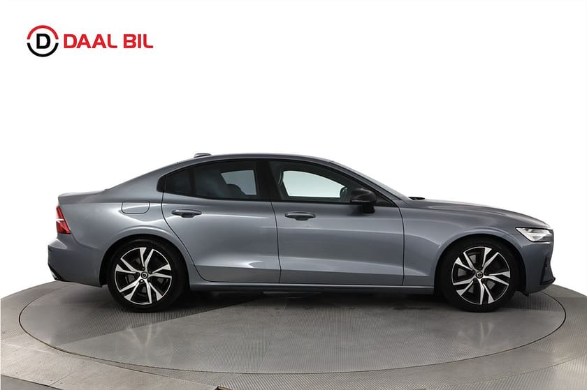 Bild 4 av Volvo S60 T5 250HK R-DESIGN HARMAN/KARDON®  B-KAMERA VÄRM NAVI
