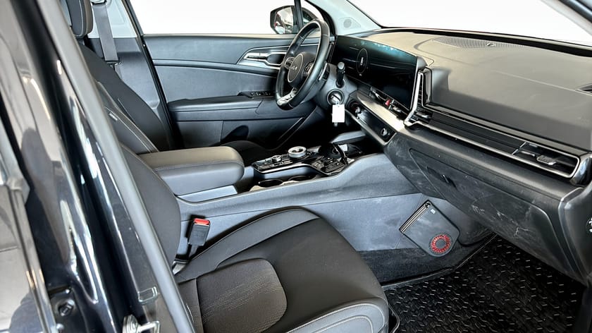 Bild 3 av Kia Sportage PHEV ACTION Plug-In 265hk B-kamera GPS Cockpit