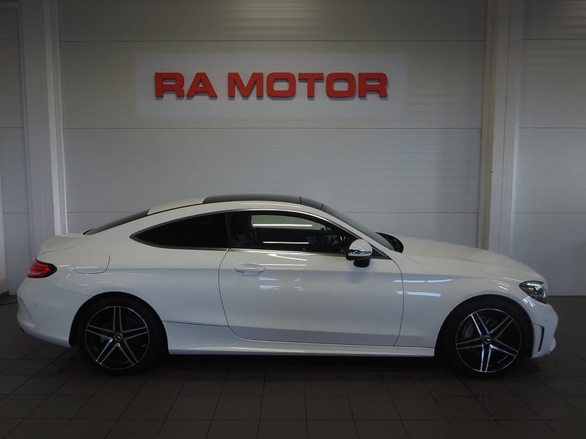 Bild 4 av Mercedes-Benz C 220 d Coupé 194hk AMG |Pano|Burmester|Navi|Kamera|