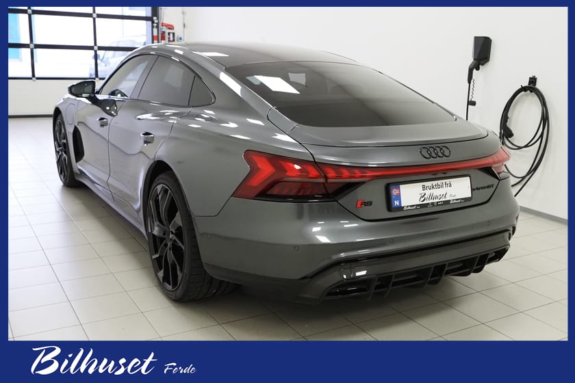 Bilde 2 av Audi RS e-tron GT Carbonpakke/4Hjulstyring/Matrix B&O