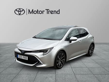 Toyota Corolla Hybrid e-CVT 184hk,Executive,Panorama,GPS