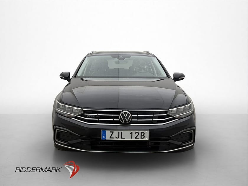 Bild 2 av Volkswagen Passat Sportscombi GTE TSI 218hk Sensorer Navi CarPlay Drag