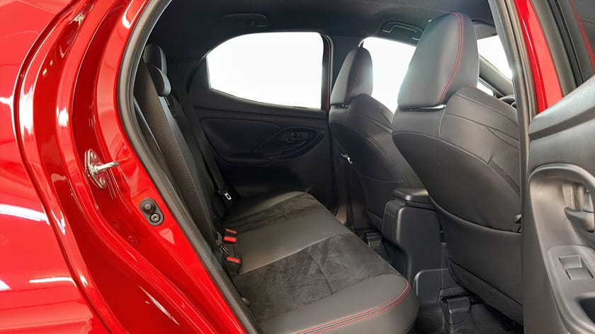Bild 5 av Toyota Yaris Hybrid 130 GR-Sport 130HK / Blis / Kamera / CarPlay